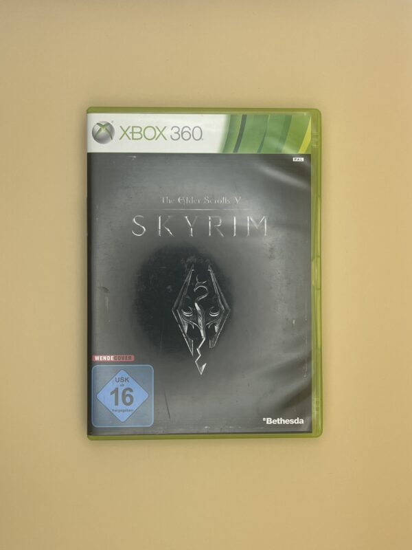 Xbox 360 The Elder Scrolls V Skyrim Front 2