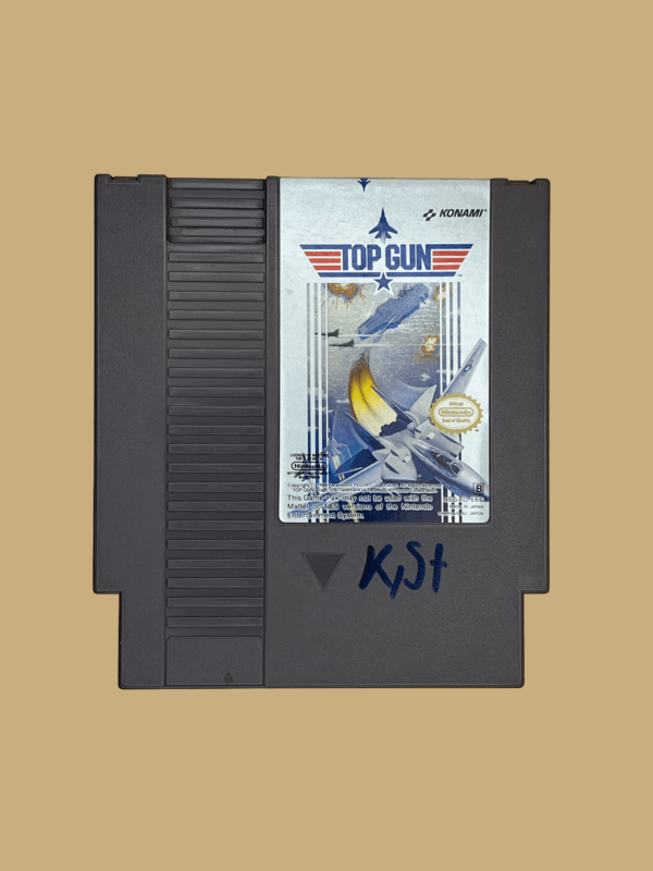 Nes top gun front
