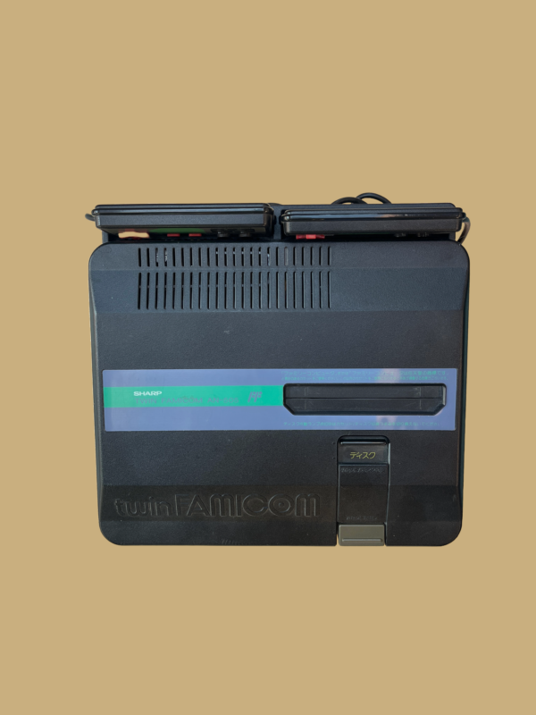 Nintendo twinfamicom front
