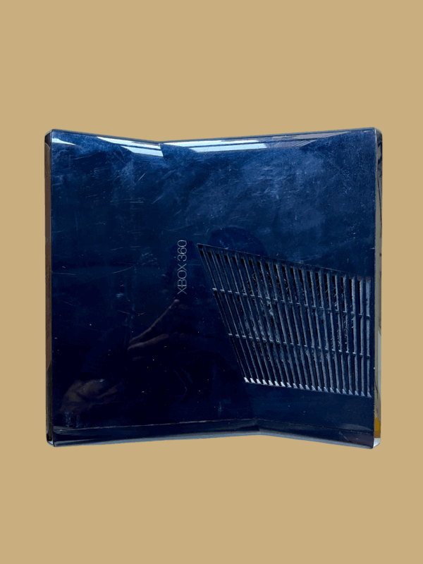 Microsoft XBOX 360 S: 250GB (Model 1439)