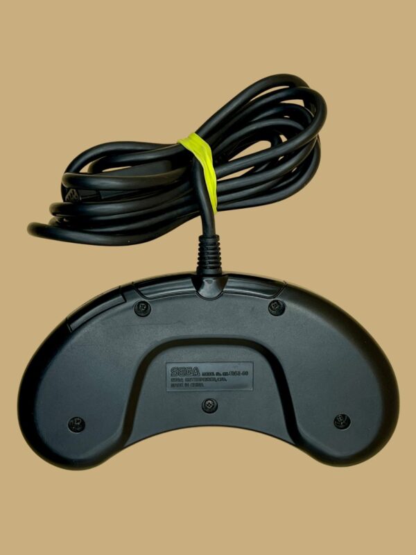Sega Mega Drive: 6 Button Controller (Model MK1653-50) - Image 2