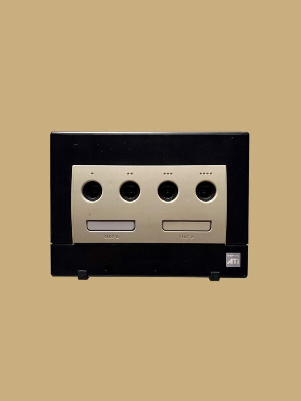 Nintendo GameCube (GC) (Model DOL-001(EUR)) - Image 2