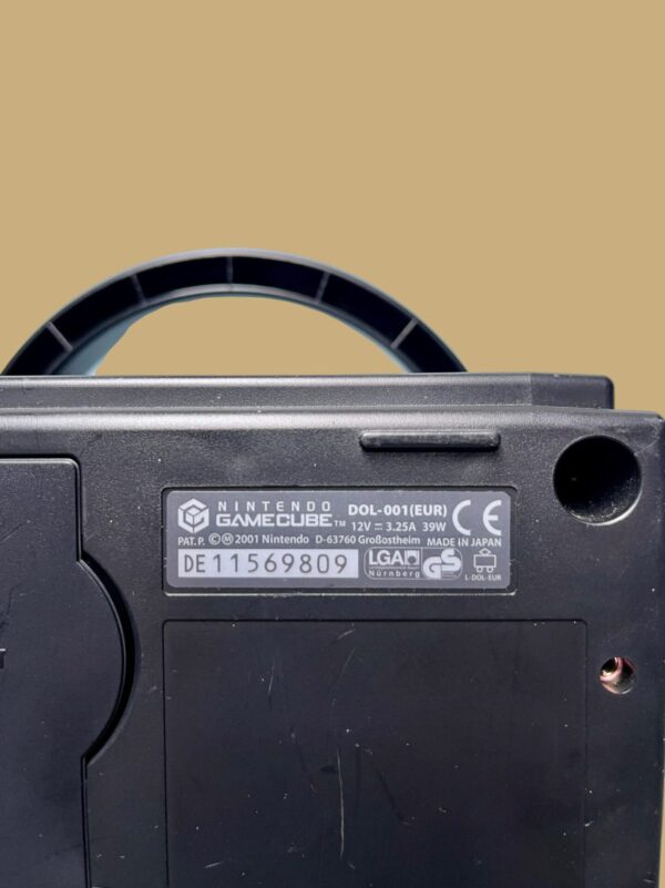 Nintendo GameCube (GC) (Model DOL-001(EUR)) - Image 3