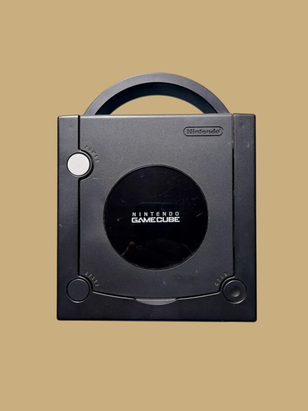 Nintendo GameCube (GC) (Model DOL-001(EUR))