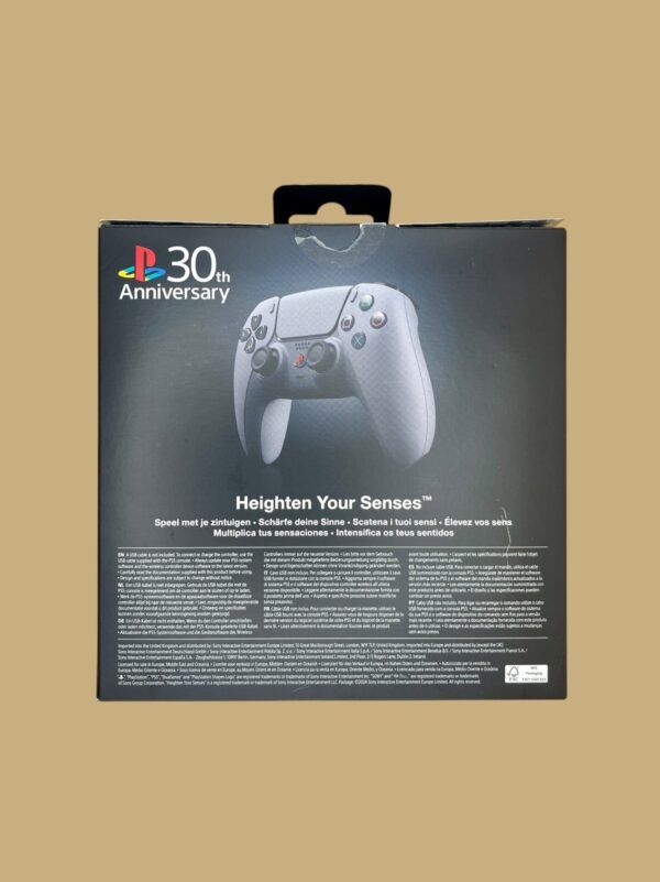 DualSense 30th Anniversary Limited Edition Controller – Bild 2